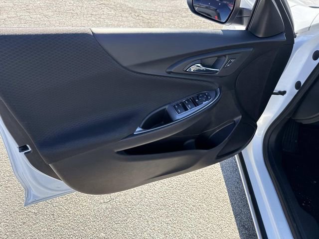 Used 2022 Chevrolet Malibu LT image 17