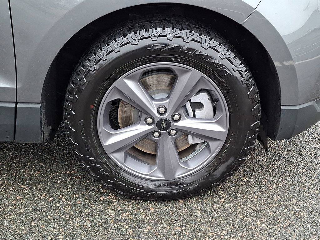 Certified 2022 Ford Edge SEL w/ Sport Appearance Package image 11