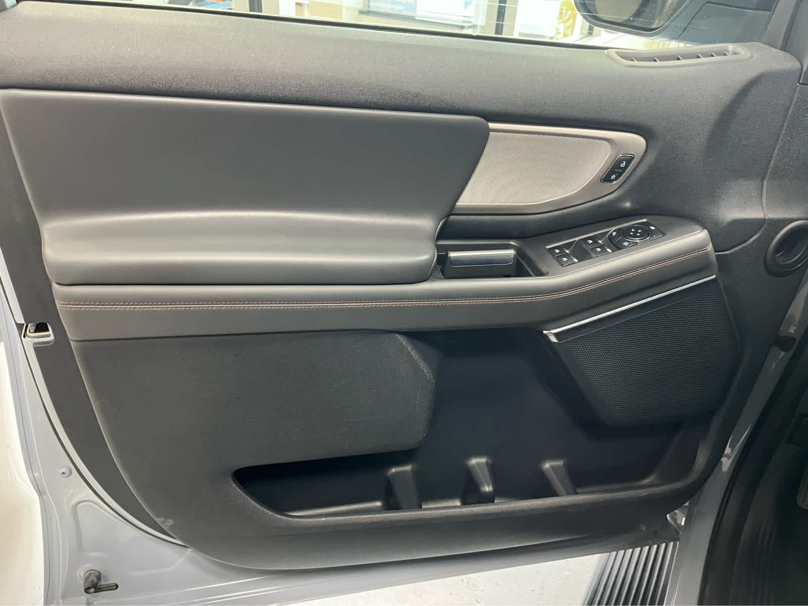Certified 2025 Ford Expedition Max Active AWD/4WD image 29