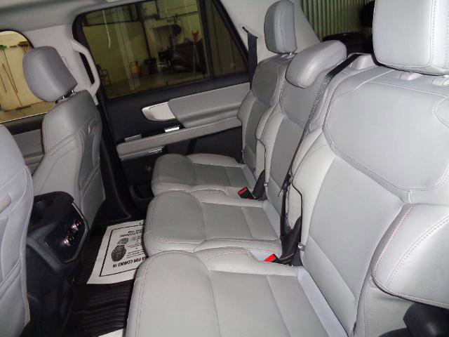 Certified 2025 Ford Expedition Max Active image 10