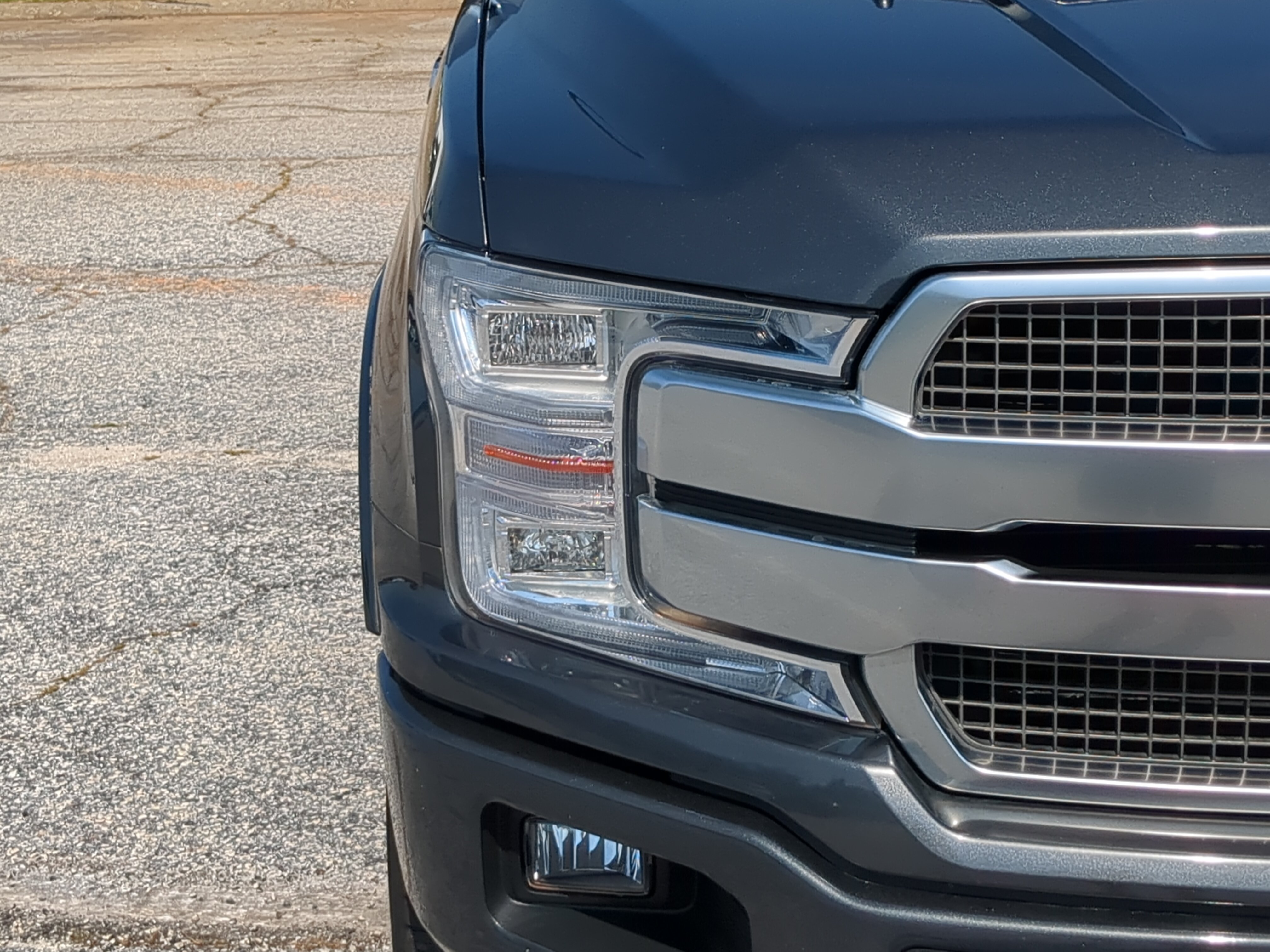 Certified 2020 Ford F150 Platinum w/ Equipment Group 701A Luxury AWD/4WD image 8