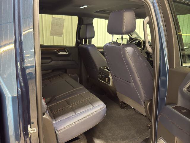 Used 2022 Chevrolet Silverado 1500 High Country w/ Technology Package AWD/4WD image 30