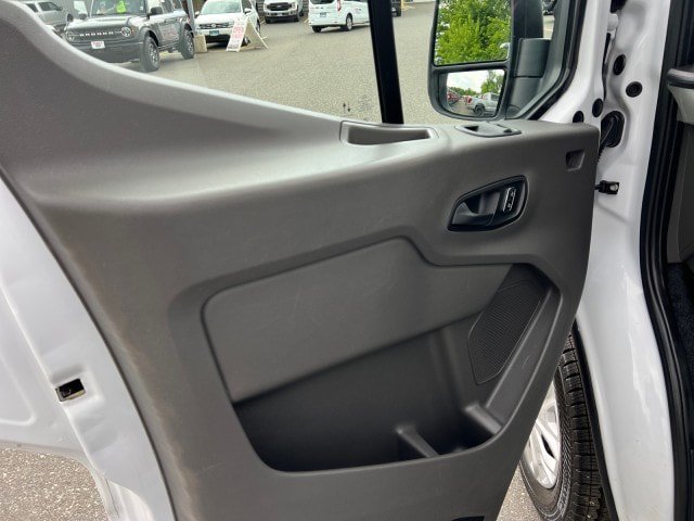 Certified 2025 Ford Transit 250 Low Roof w/ Exterior Upgrade Package RWD image 10