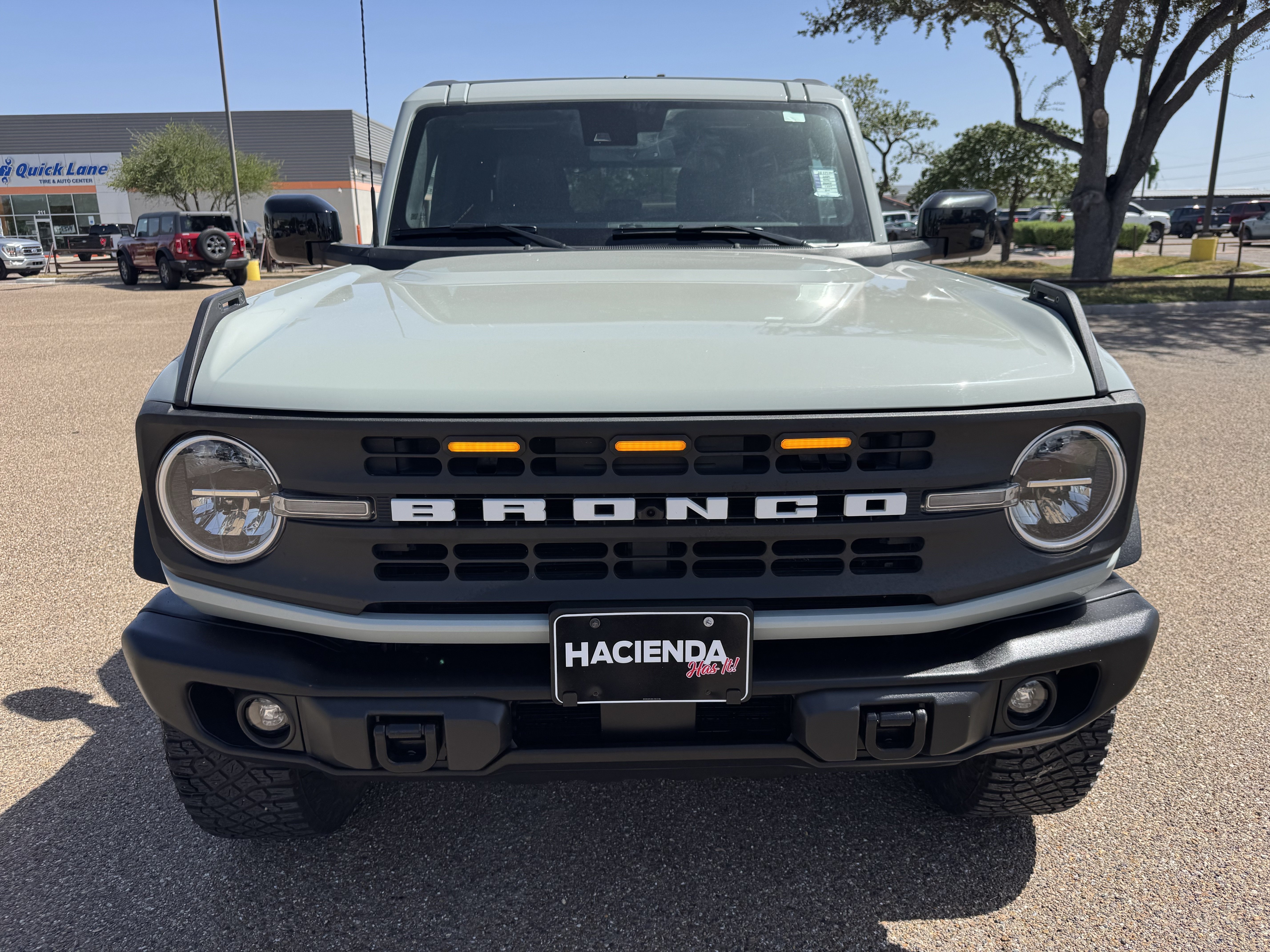 Certified 2024 Ford Bronco Black Diamond w/ Sasquatch Package AWD/4WD image 6