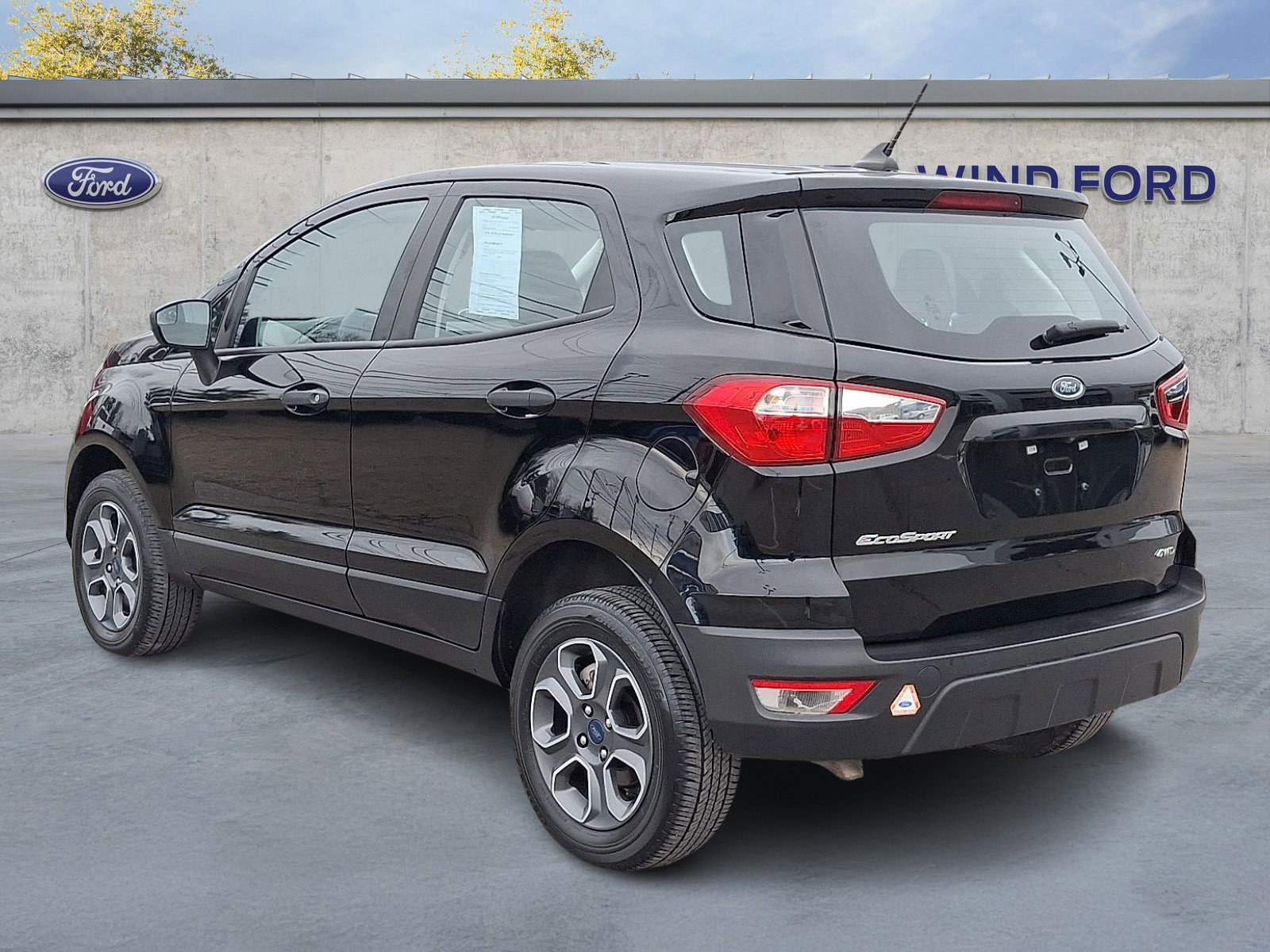 Certified 2022 Ford EcoSport S image 5