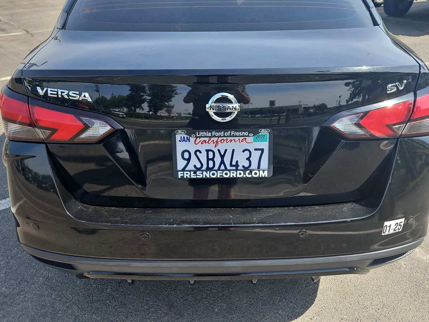 Used 2021 Nissan Versa SV image 5