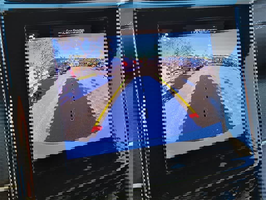 Used 2024 Jeep Grand Cherokee L Laredo image 21