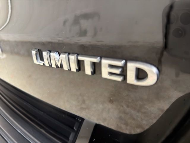 Used 2022 Jeep Grand Cherokee Limited AWD/4WD image 30