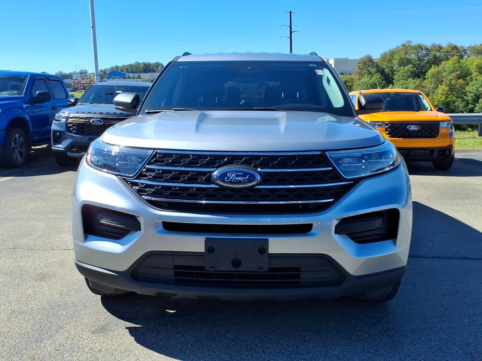 Certified 2023 Ford Explorer XLT AWD/4WD image 2