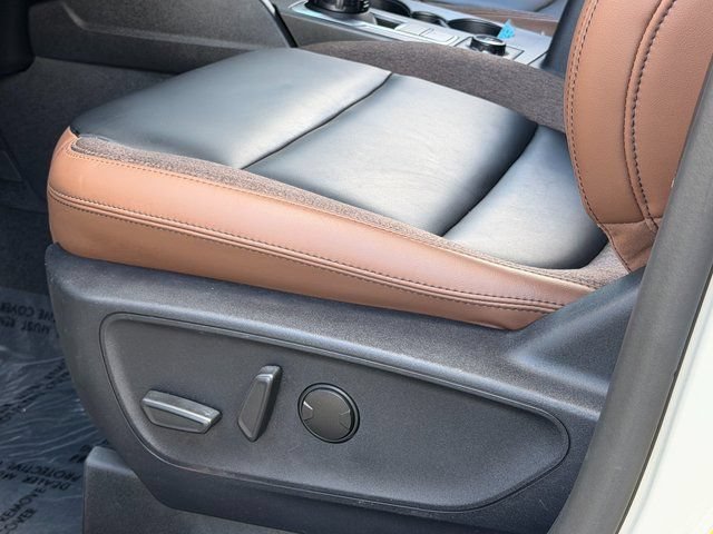 Certified 2025 Ford Bronco Sport Outer Banks w/ Outer Banks Tech Package+ AWD/4WD image 39