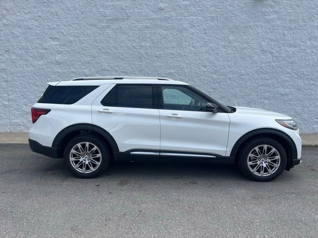 Certified 2025 Ford Explorer Platinum image 2