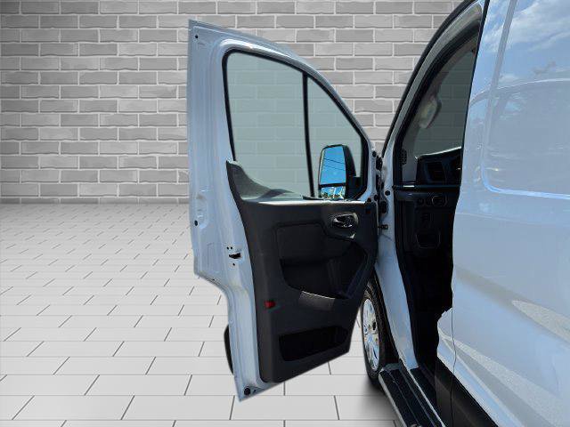 Certified 2025 Ford Transit 250 Low Roof w/ Exterior Upgrade Package RWD image 12