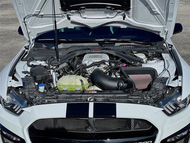 Certified 2022 Ford Mustang Shelby GT500 w/ Carbon Fiber Track Pack RWD image 31