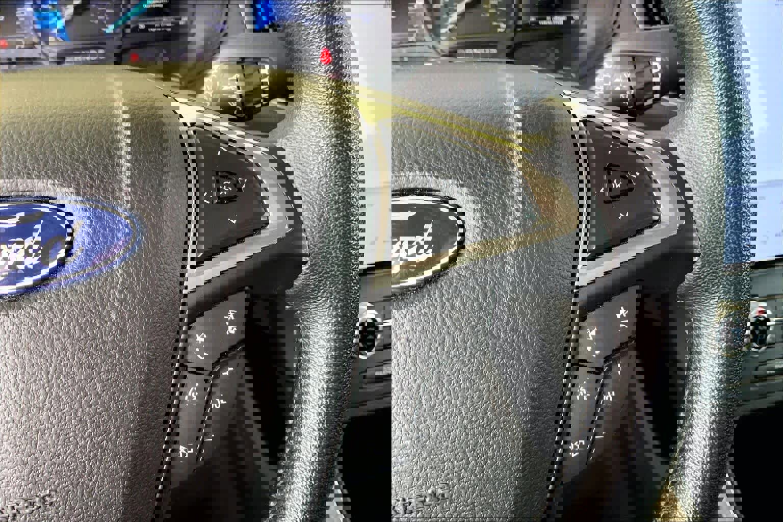 Certified 2022 Ford Edge Titanium image 25