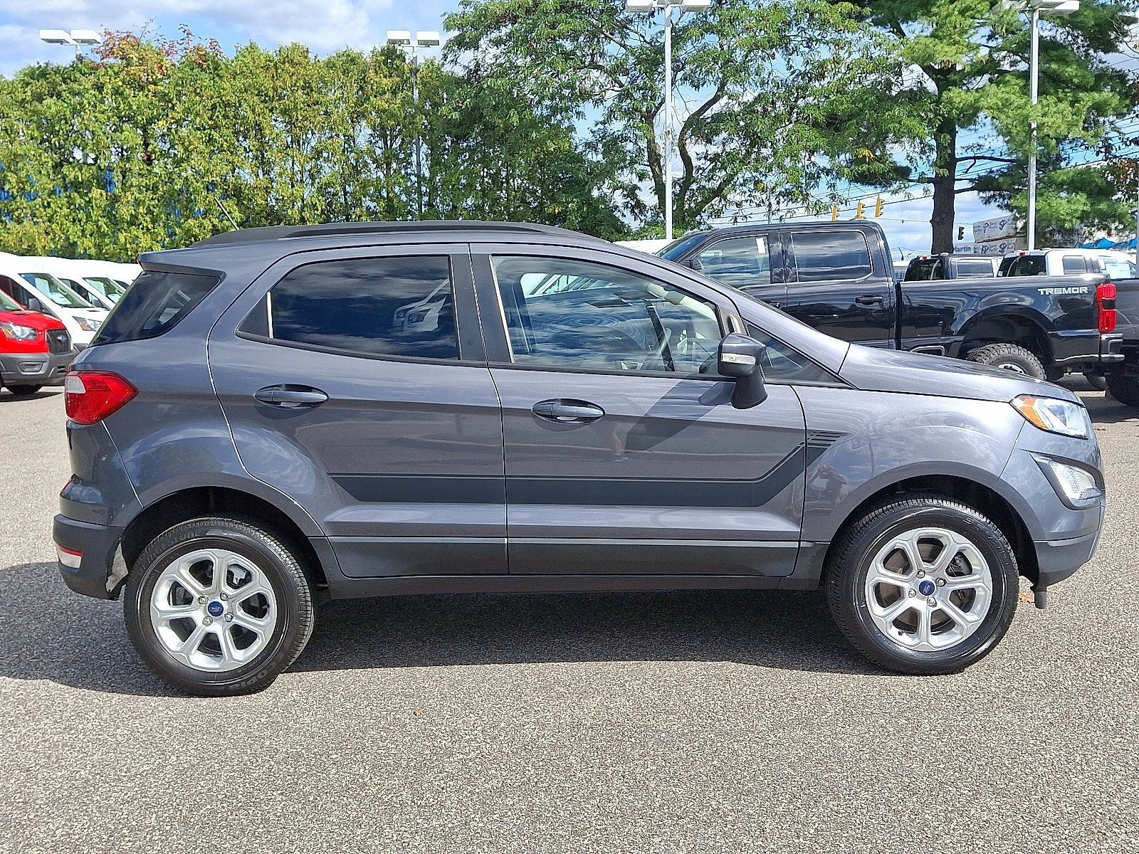 Certified 2022 Ford EcoSport SE image 9
