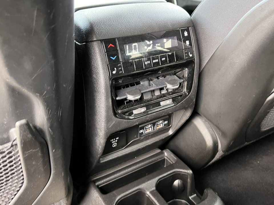 Used 2022 Jeep Grand Cherokee L Limited image 38