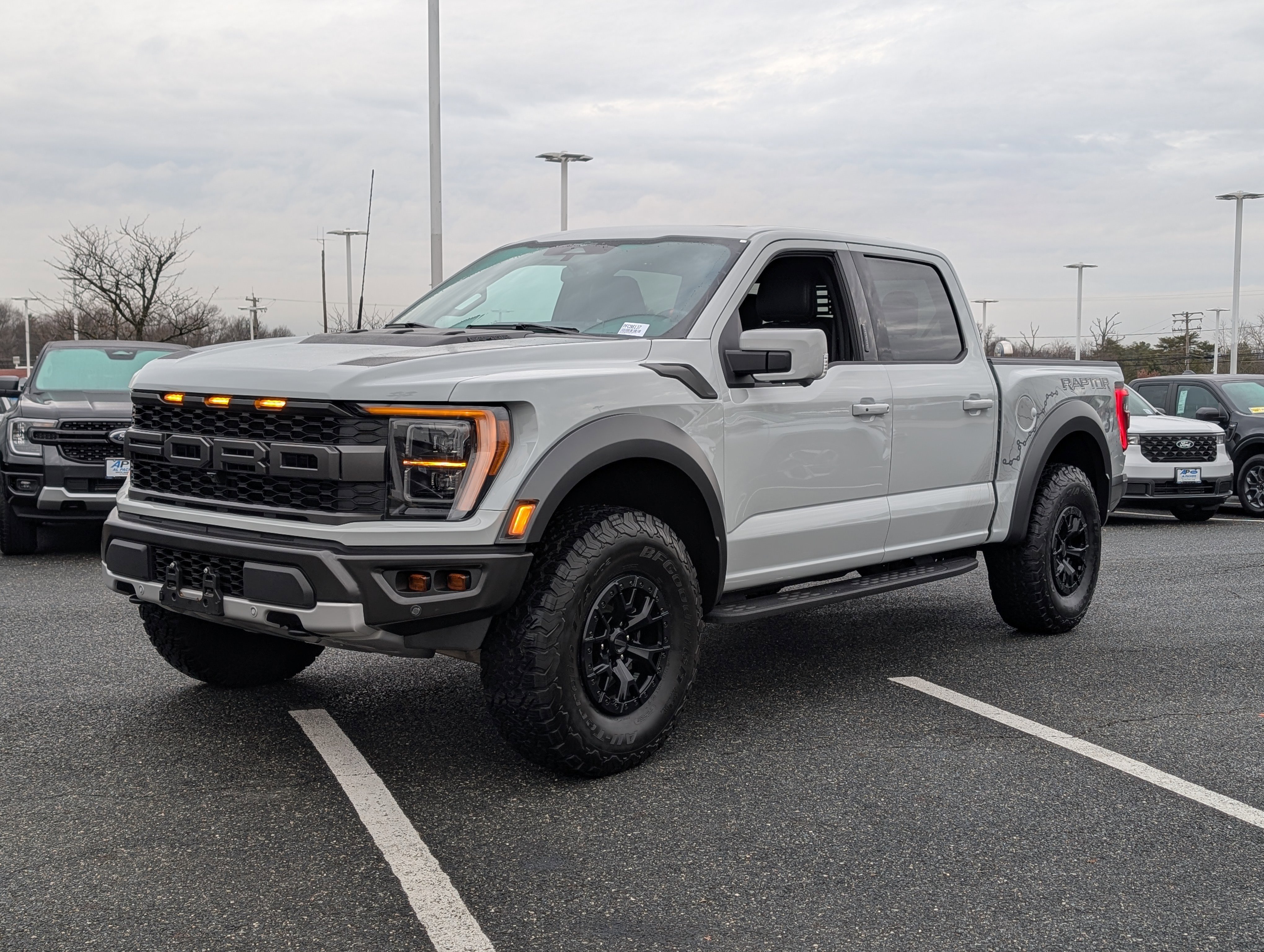 Certified 2023 Ford F150 Raptor w/ Raptor 37 Performance Package image 7