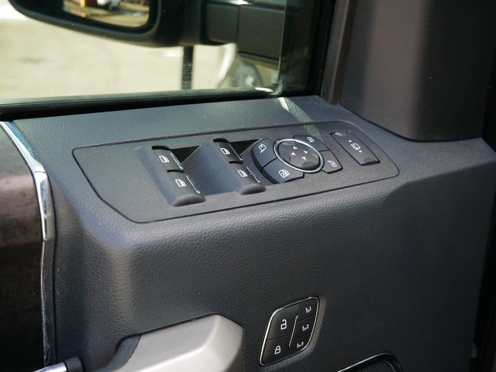 Certified 2022 Ford F250 Lariat w/ Tremor Off-Road Package AWD/4WD image 17