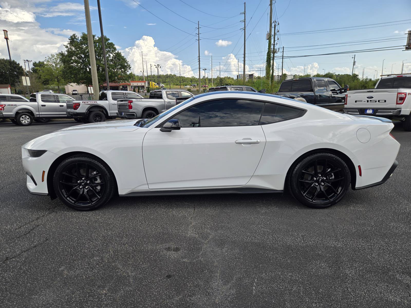 Certified 2025 Ford Mustang Coupe RWD image 13