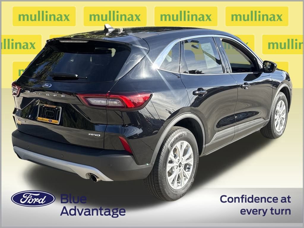 Certified 2023 Ford Escape Active w/ Tech Pack #2 image 3