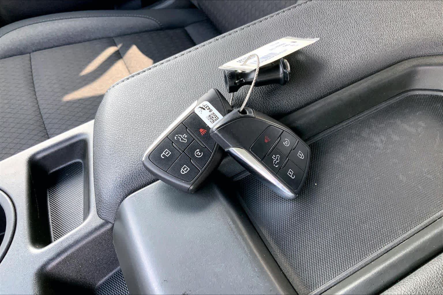 Used 2023 Chevrolet Silverado 1500 LT AWD/4WD image 12