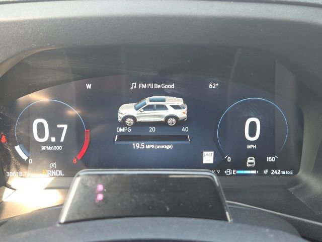 Certified 2025 Ford Explorer Platinum w/ LUX Leather Package AWD/4WD image 43