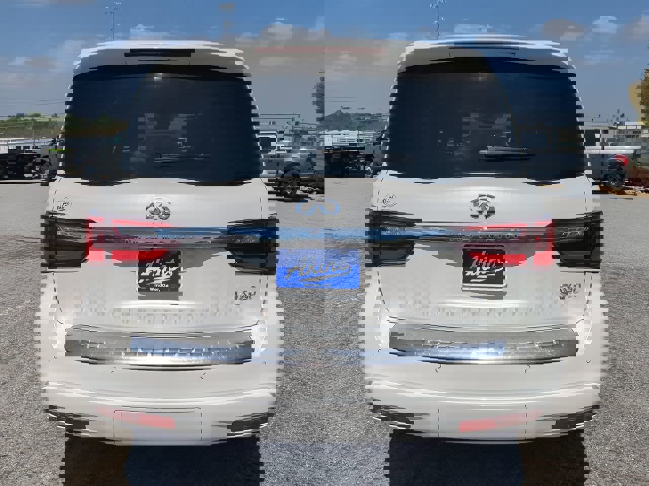 Used 2022 INFINITI QX80 Sensory w/ Cargo Package image 3
