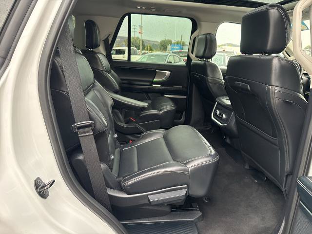 Certified 2025 Ford Expedition Platinum AWD/4WD image 23