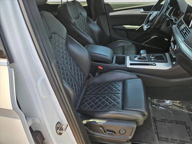 Used 2018 Audi SQ5 Premium Plus AWD/4WD image 22