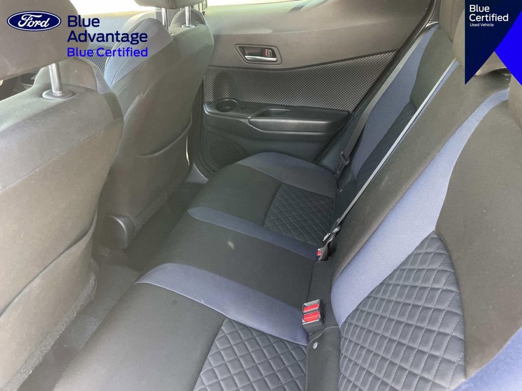 Used 2021 Toyota C-HR XLE FWD image 23