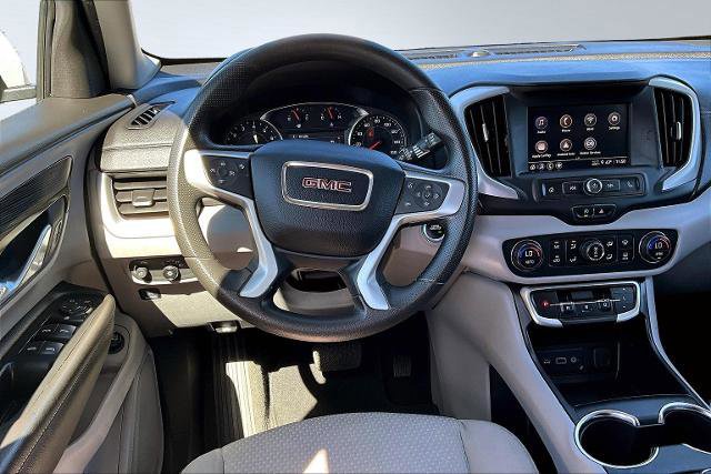 Used 2023 GMC Terrain SLE w/ Driver Convenience Package image 10