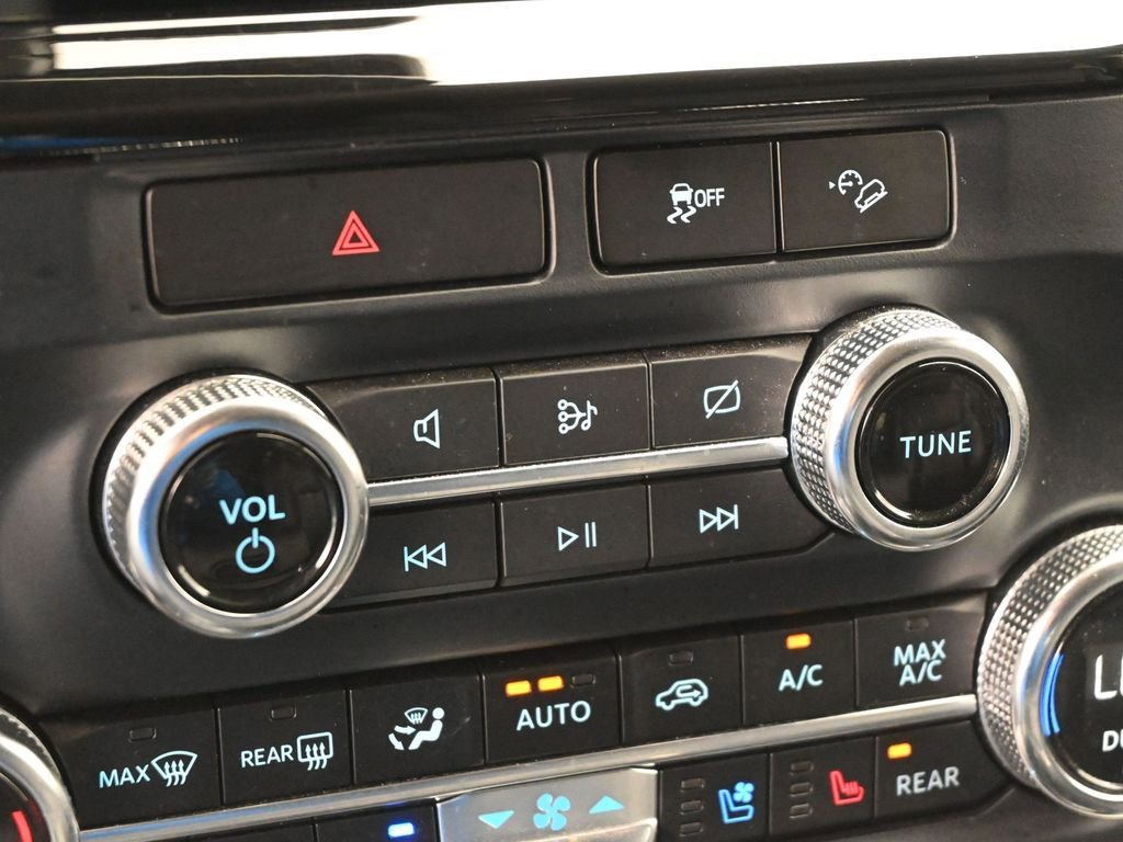 Certified 2023 Ford Expedition XLT image 17