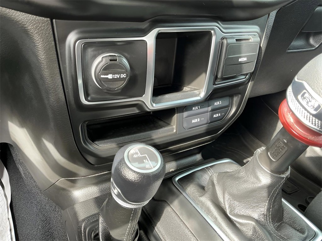 Used 2022 Jeep Wrangler Sport image 35