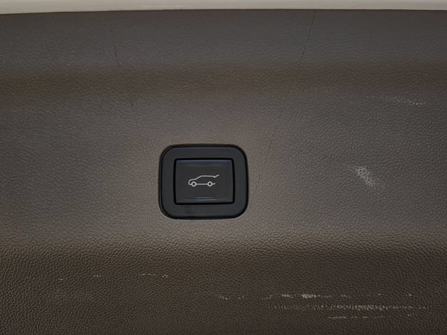 Used 2021 GMC Yukon XL Denali w/ Denali Ultimate Package AWD/4WD image 26