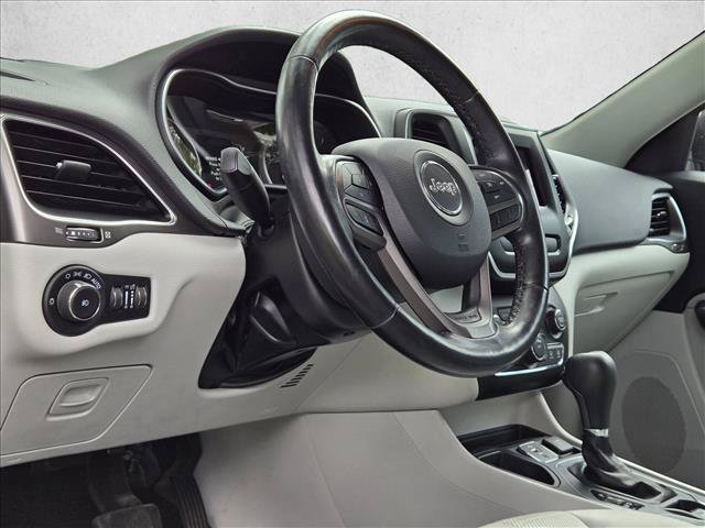 Used 2021 Jeep Cherokee Latitude Lux FWD image 15
