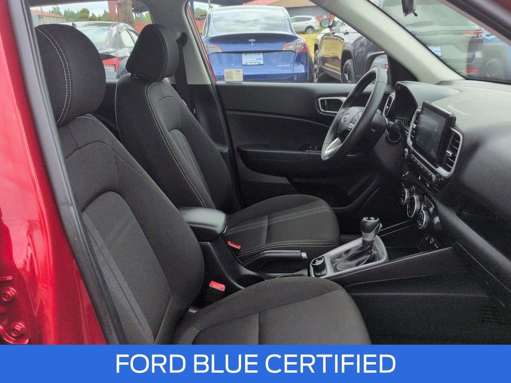 Used 2024 Hyundai Venue SEL FWD image 28