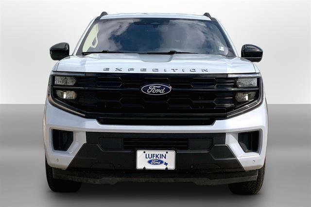 Certified 2025 Ford Expedition Active RWD image 3