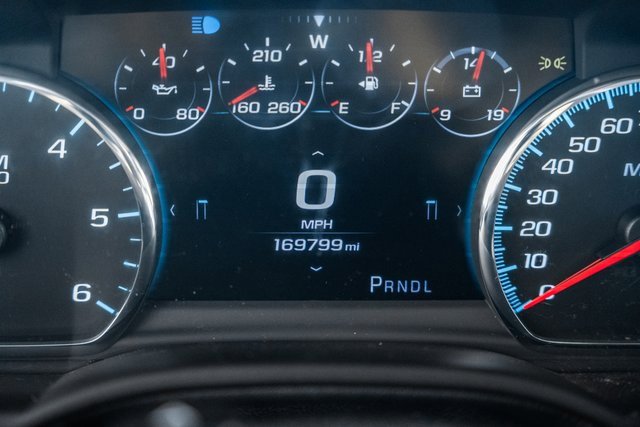 Used 2017 Chevrolet Suburban LT image 54