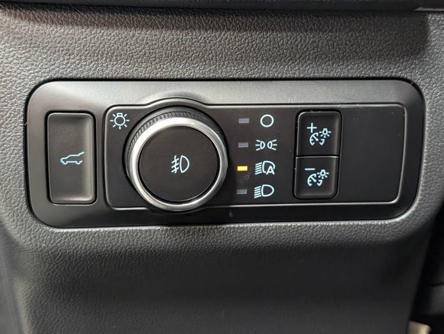Certified 2025 Ford Escape ST-Line Select AWD/4WD image 10