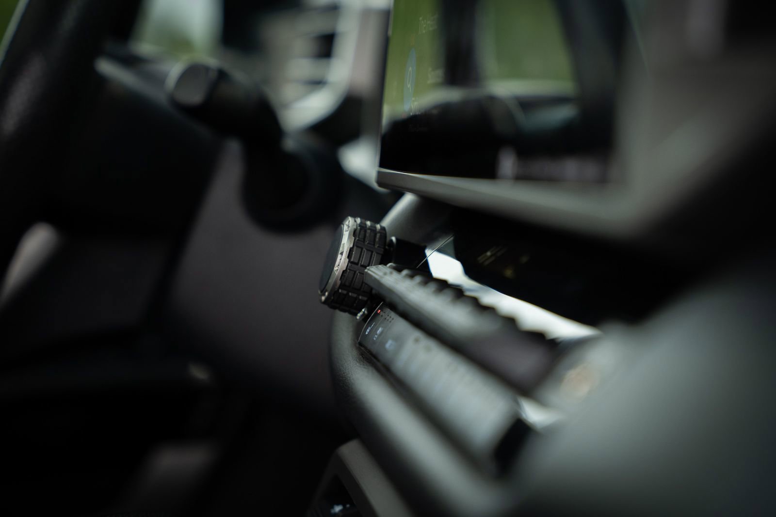 Used 2022 Toyota Tundra Limited w/ TRD Off-Road Package AWD/4WD image 24