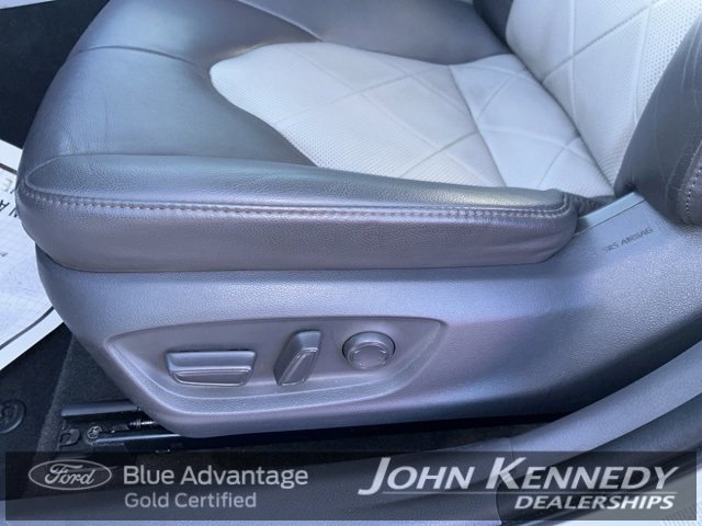 Used 2018 Toyota Camry XLE image 15