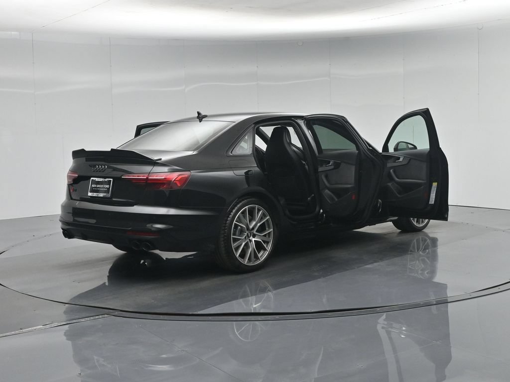 Used 2023 Audi S4 Premium Plus w/ Premium Plus Package AWD/4WD image 35