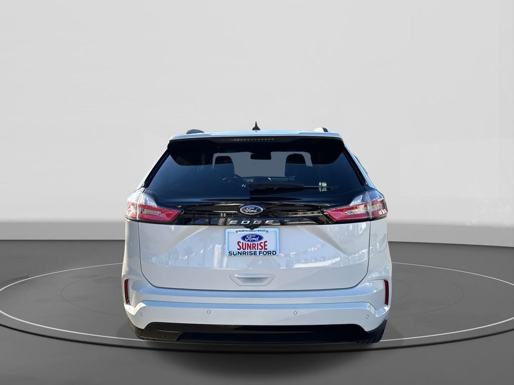 Certified 2023 Ford Edge ST-Line image 3