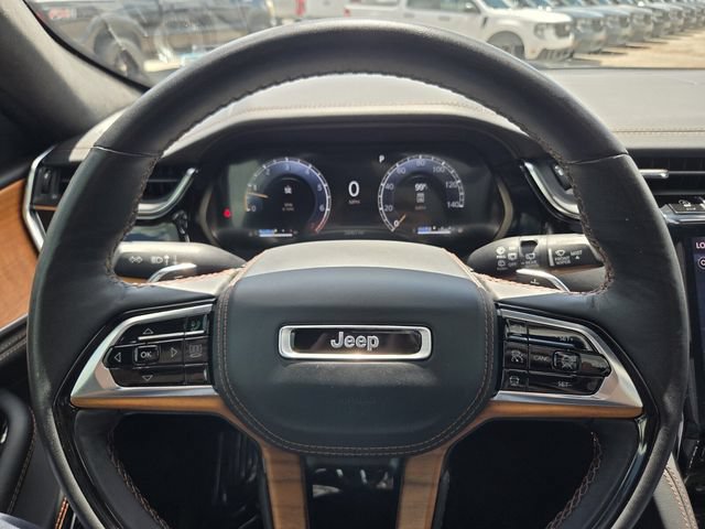 Used 2024 Jeep Grand Cherokee L Summit AWD/4WD image 28