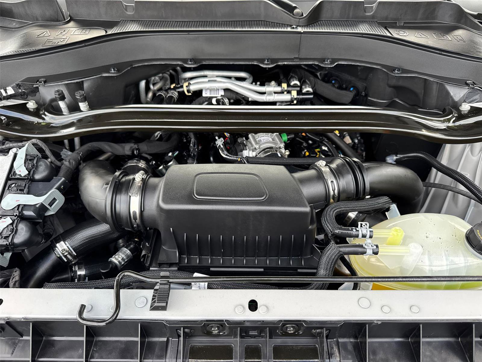 Certified 2025 Ford Explorer ST AWD/4WD image 8
