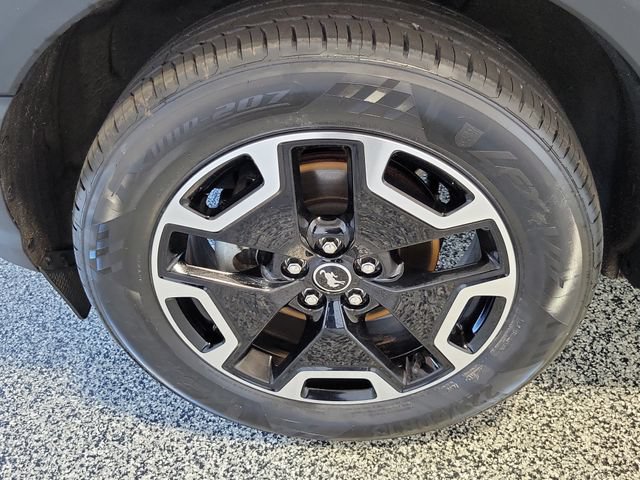 Certified 2023 Ford Bronco Sport Outer Banks w/ Tech Package AWD/4WD image 5