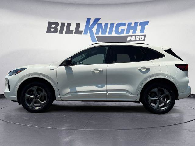 Certified 2024 Ford Escape ST-Line w/ Tech Pack #1 AWD/4WD image 2