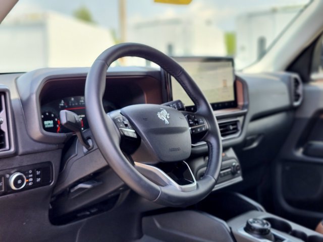 Certified 2025 Ford Bronco Sport Outer Banks w/ Outer Banks Tech Package+ AWD/4WD image 19