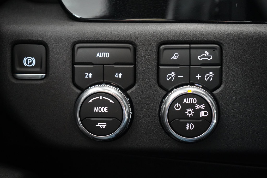 Used 2026 GMC Sierra 1500 Elevation w/ Elevation Premium Package AWD/4WD image 26