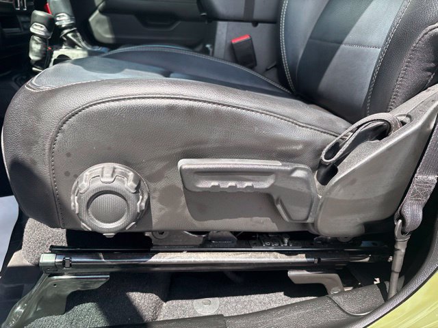 Used 2023 Jeep Wrangler Unlimited Sahara w/ Cold Weather Group AWD/4WD image 18